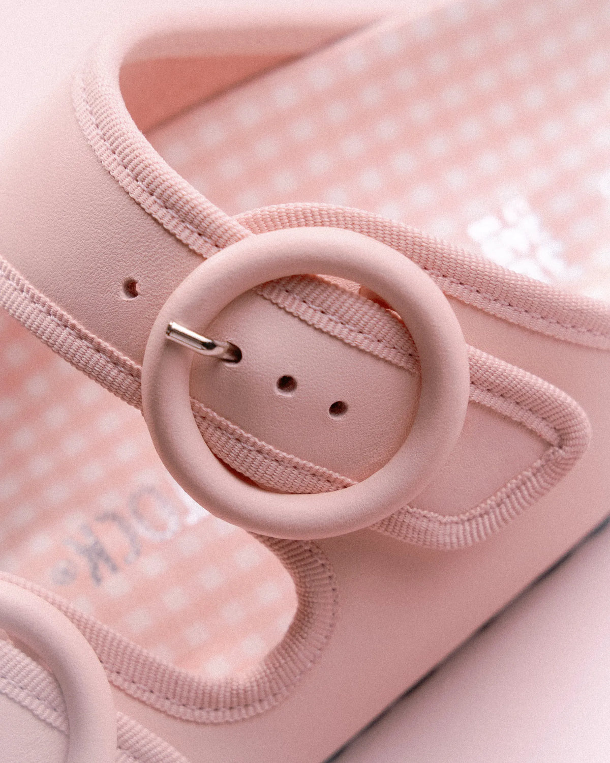 Icon Pink