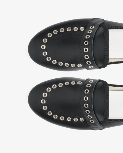 Black Eyelets