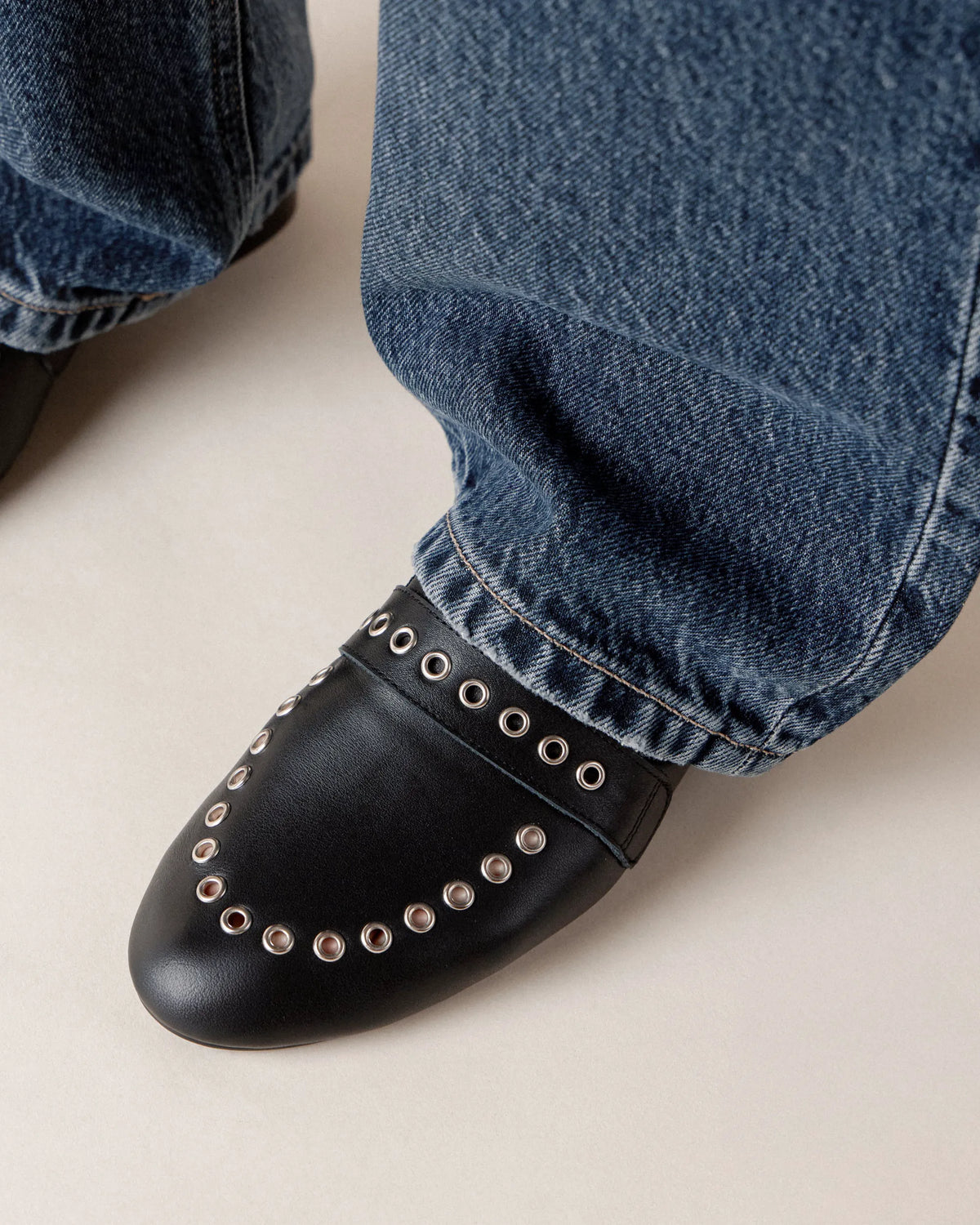 Black Eyelets