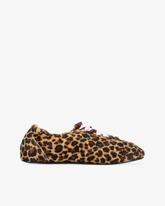 Leopard Brown