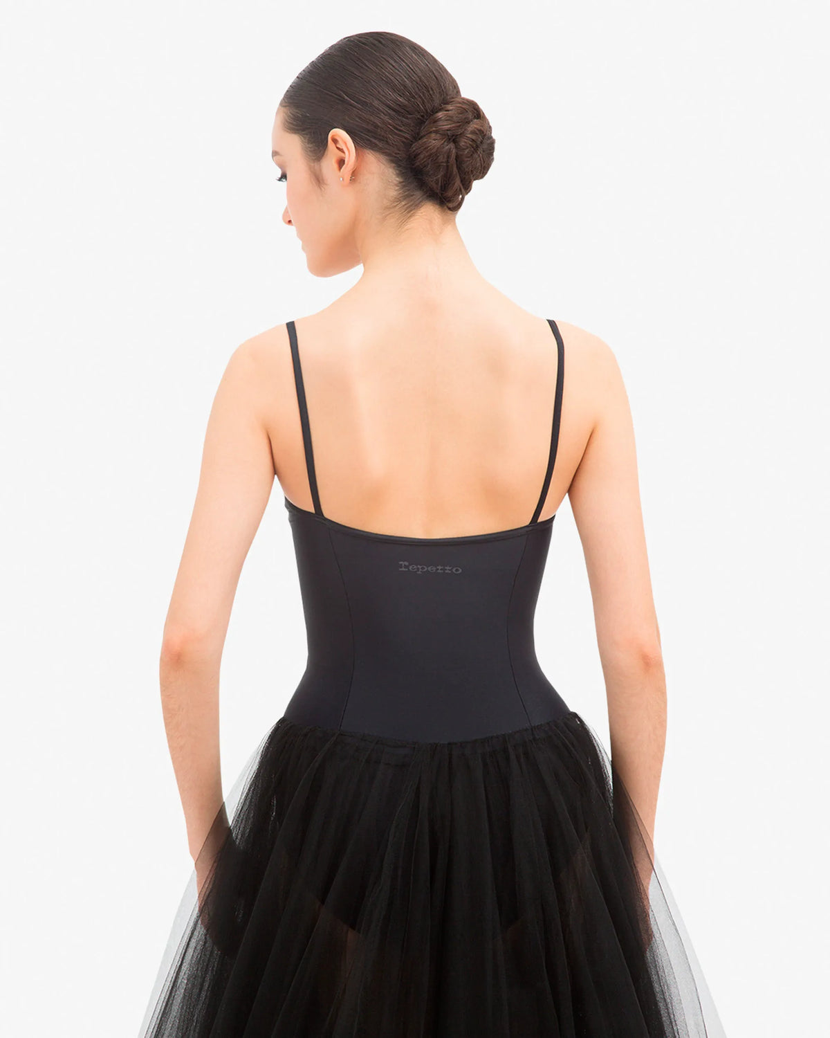 Black D0544 410 En